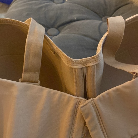 Soma, stunning support, strapless, convertible bra - Picture 2 of 9